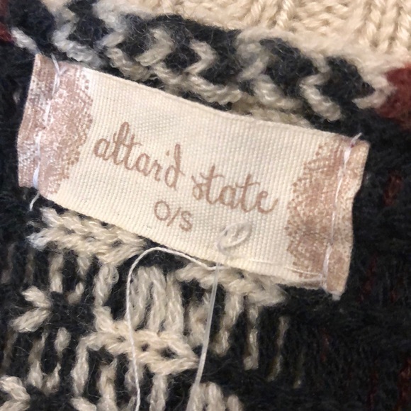 Poncho - Picture 3 of 3